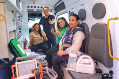 Paço do Lumiar recebe micro-ônibus escolar e nova ambulância em mais uma semana de entregas da gestão Fred Campos.