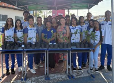 Alunos da escola ‘José Maria de Araújo’ realizam plantio e doação de 150 mudas em Olinda Nova do MA em comemoração ao Dia Mundial do Meio Ambiente