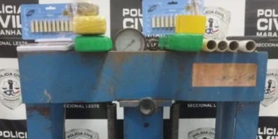 Polícia apreende drogas, munições e prensa em casebre usado como ponto de tráfico em Paço do Lumiar