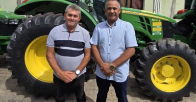 Preto e Toinho Juvenil recebem equipamento para fortalecer agricultura em Vargem Grande