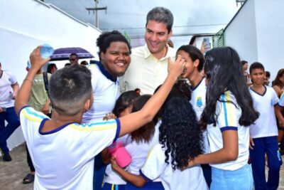Prefeito Eduardo Braide entrega U.E.B. Cônego Sidney Castelo Branco totalmente reformada
