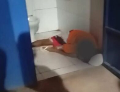Homem é assassinado a tiros dentro de banheiro na rodoviária
