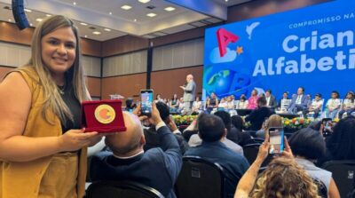 Secretária de Educação de São Francisco do Maranhão recebe prêmio nacional em Brasília