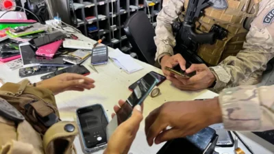 Operação em Teresina fecha lojas que vendiam celulares roubados