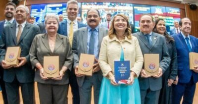 Alema lança nova edição da Constituição Estadual, anotada e atualizada