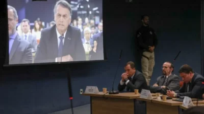 Armação de Bolsonaro? Moraes manda investigar perfil associado a Cid revelado em matéria da Veja