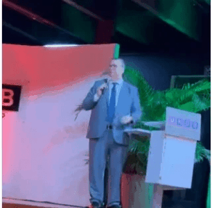 Vídeo: Flávio Dino “indica” vice de Camarão ao governo do MA durante palestra em São Luís…