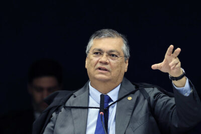 Dino afirma que críticas às urnas eletrônicas pertencem ao ‘passado’