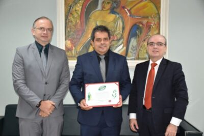 Certificado de excelência ambiental do CNMP é entregue ao PGJ
