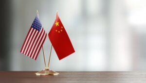 China critica ‘pressão máxima’ dos EUA e alerta para escalada na guerra tarifária