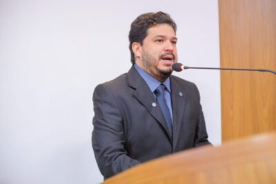Dr. Joel destaca ato de coragem do prefeito ao propor transporte por aplicativo durante greve