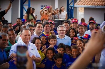 Prefeito Rafael e governador Brandão entregam fardamentos escolar para alunos em Timon