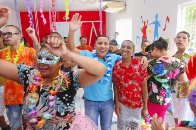 Penha participa de Bailinho da AME e destaca inclusão no Carnaval