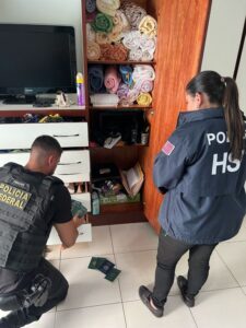 PF deflagra operação contra organização criminosa especializada no contrabando de migrantes