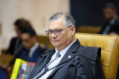 PF pede Dino na relatoria de investigação sobre ‘Rei do Lixo’ e desvio de emendas parlamentares, e Barroso manda PGR se manifestar