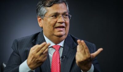 Flávio Dino diz ter recebido mensagem com ameaças e ofensas