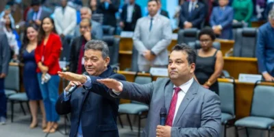 Miltinho Aragão e Adelmo Soares tomam posse como deputados na Assembleia