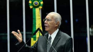José Sarney testa positivo para Covid-19 e suspende agenda pública