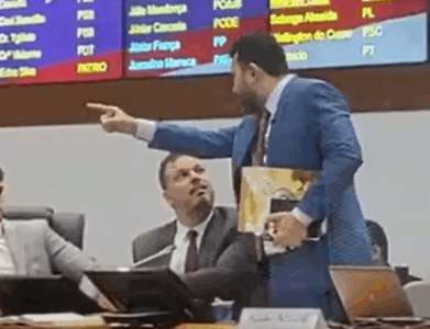 Ygléio reage a dinistas após pedido de envio de discurso para a PGR