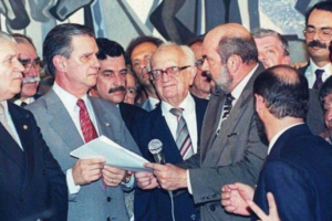 Morre advogado que pediu impeachment de Fernando Collor