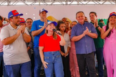 Iracema Vale participa da entrega de obras em Barreirinhas