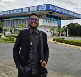 “Que eu continue inspirando outras pessoas”, diz jornalista após 2ª aprovação em concursos no MA