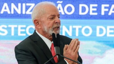 Lula volta a viajar pelo país em fevereiro