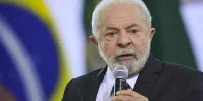 Lula passa mal após o almoço e tem vertigem antes de ir a hospital