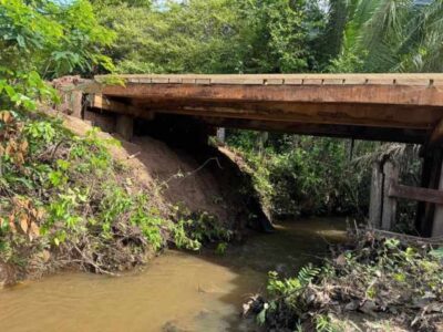 Prefeitura de Pinheiro intensifica serviços de construção e revitalização de pontes, na zona rural do Município
