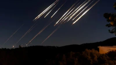 Israel x Irã: conflito se agrava com dezenas de mortos e ataques a alvos civis e nucleares