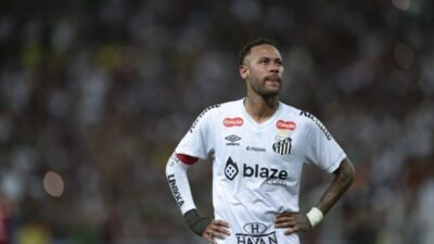 Neymar não é mais certeza no jogo do Santos contra Flamengo em São Luís