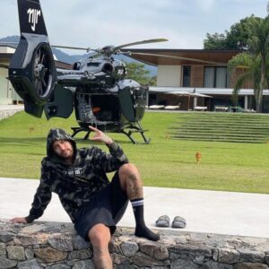 Helicóptero de R$ 50 milhões de Neymar está proibido de voar, segundo Anac