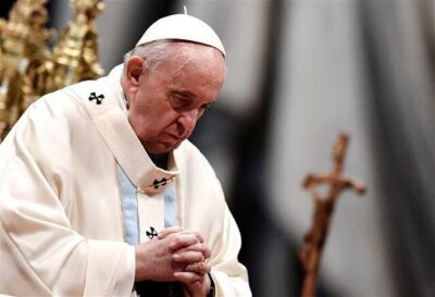 Internado há 19 dias, papa Francisco envia mensagem ao Brasil