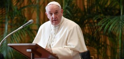 Velório do papa Francisco é aberto ao público no Vaticano