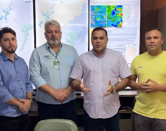 Na SEMA, prefeito Joãozinho Pavão trata sobre o monitoramento dos níveis de chuva e do Rio Turiaçu