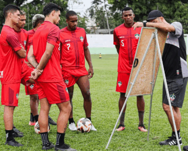 Pinheiro começa preparação para o duelo contra o Moto Club no Estadual