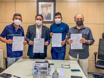 Centro Novo: Assinatura de convênio para recuperação de estrada vicinal
