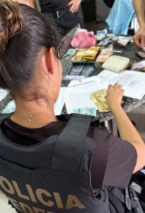 PF prende vereadora de Teresina por suspeita de ligação com facção criminosa