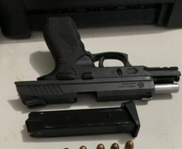 Menor é flagrado com pistola dentro de escola em Boa Vista do Gurupi