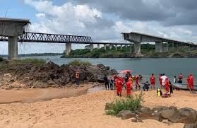 QUEDA PONTE JK: pesticidas devem ser retirados do Rio Tocantins somente em abril
