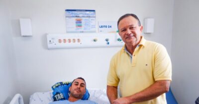 Governador Brandão visita policial Jefferson Castelo Branco, que recebeu alta hospitalar após ser baleado