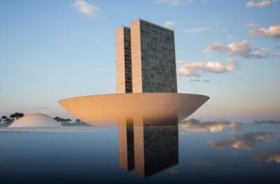 Deputados do MA mandaram R$ 75 milhões a prefeituras de parentes via comissões