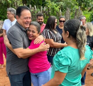 Rigo Teles assina ordem de serviços em Cajazeira-Br e Ipiranga