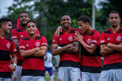 Flamengo utilizará técnico e jogadores do sub-20 para jogo contra Bangu em São Luís, 22 de janeiro