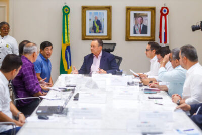 Brandão recebe prefeitos e prefeitas nos Leões
