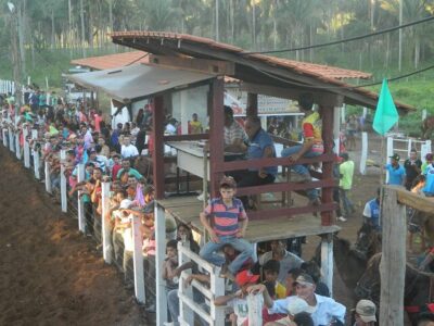 É sábado, dia 17, a Vaquejada do Parque Zezin Rocha